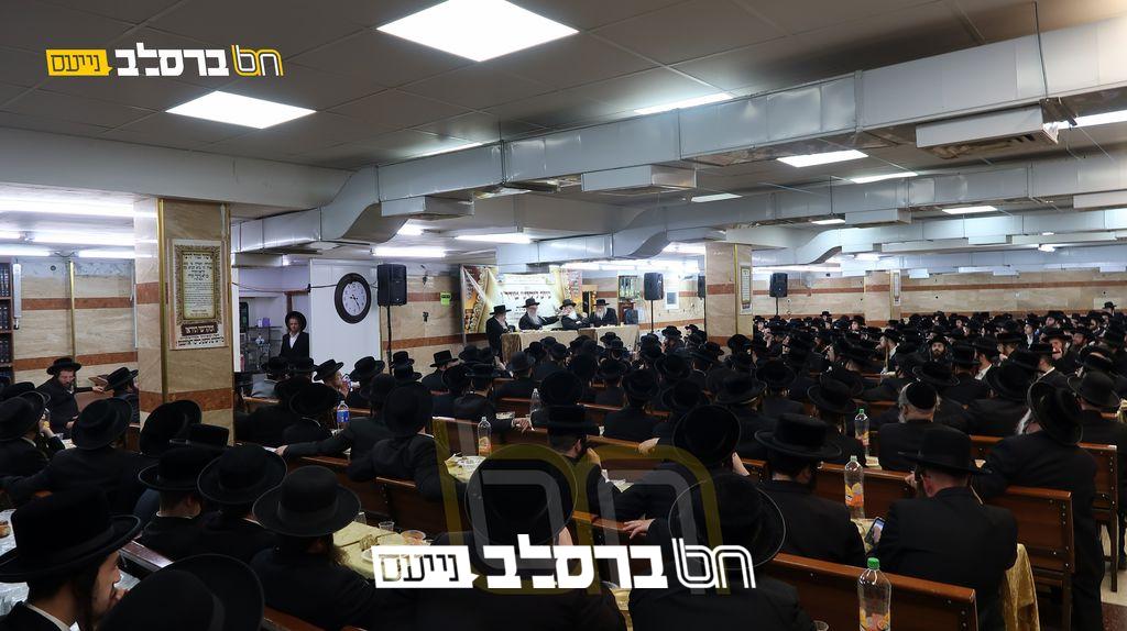 קרן אור • סיום 'ליקוטי מוהר"ן וחלוקת מלגות בשווי כולל של כמיליון ש"ח