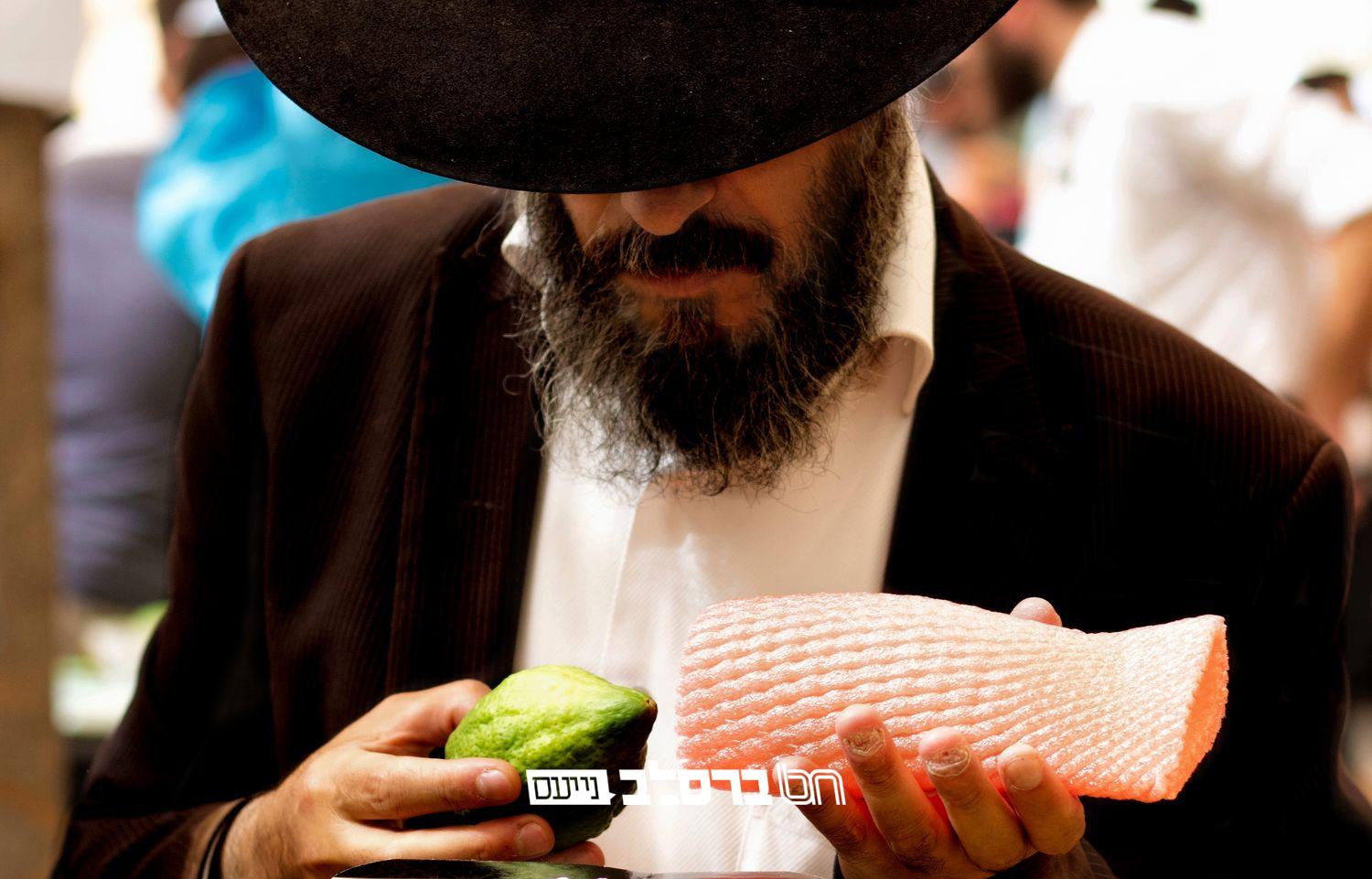 חֲבֵרוֹת מַקְשִׁיבוֹת • מגזין 61 לבית לחודש תשרי תשפ"ו |↓