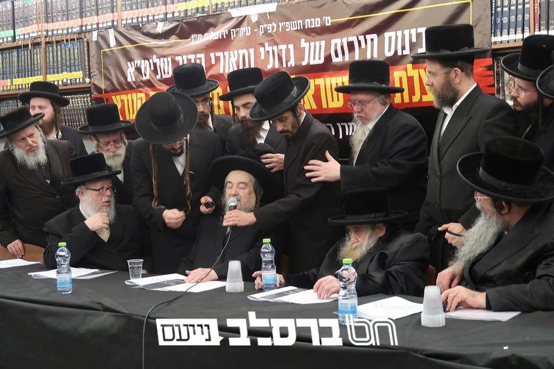 גזירת גיוס: מרנן ורבנן ובראשם הגרי"מ שכטער התכנסו לכינוס חירום נגד הפשרות בחוק הגיוס