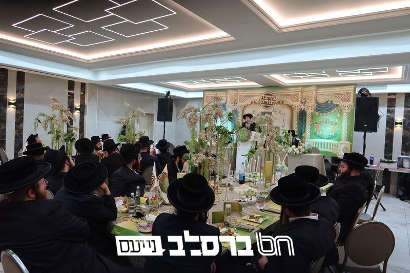 ירושלים • מעמד סיום חצי הש"ס ע"י ארגון 'מרבה תורה' בבית הכנסת הגדול של ברסלב