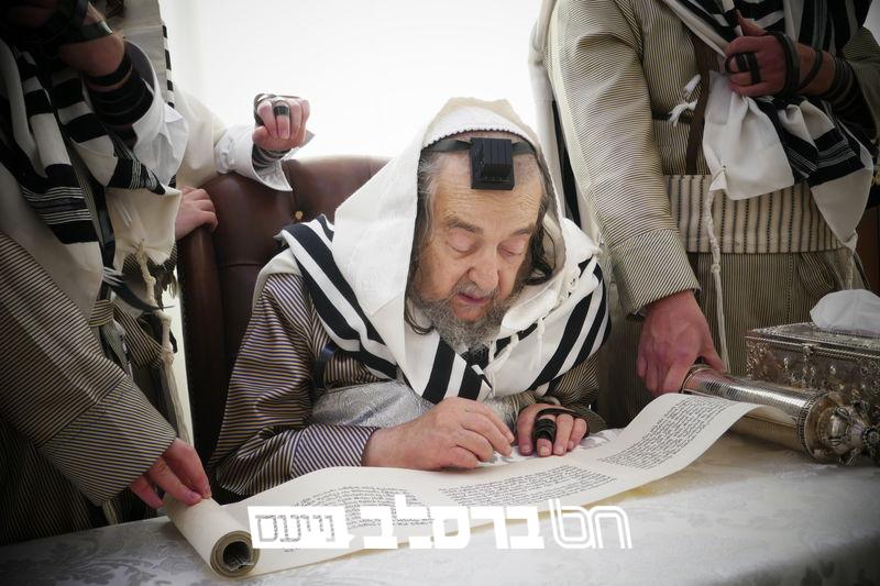 בְּרוּכִים כָּל הַצַּדִּיקִים • מקרא מגילה במעון קודשו של הגה"צ רבי יעקב מאיר שכטער