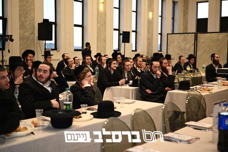 לטייל בתורתו • יום עיון ייחודי 'האוצרות שלנו' לבחורים