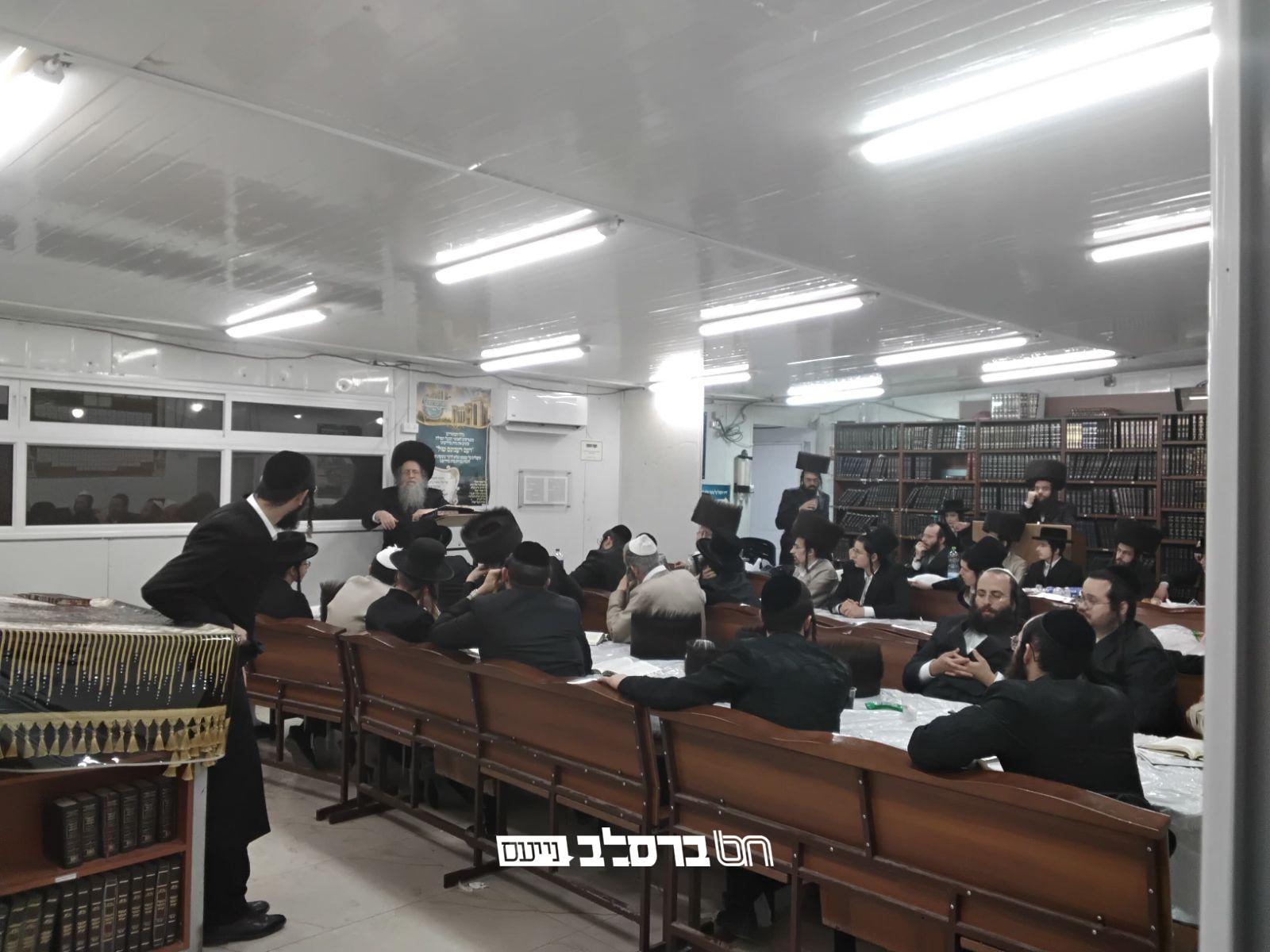 בית שמש • הגרי"ש מוזסון הגיע לשבת בבית המדרש ברמה ד'