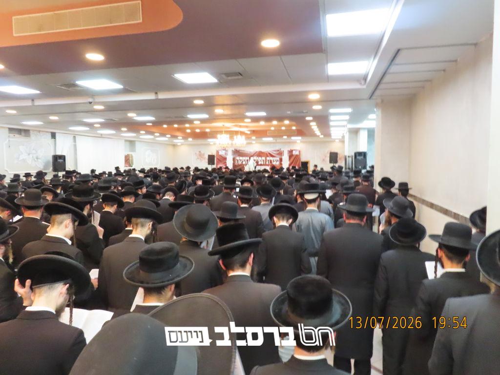קיבוץ תשפ"ז • כאלף איש בעצרת תפילה העולמית למען הקיבוץ בבית שמש |◄
