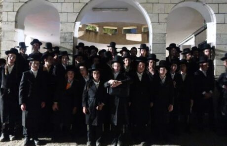 'חיי נצח' • מסע לקברי צדיקים בצפון