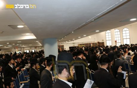 צפת • כל קהילות אנ"ש בעצרת התפילה לקיום הקיבוץ