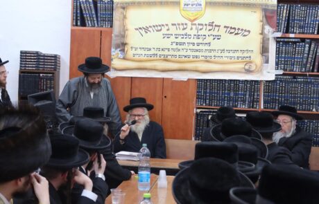 קופת מלביש ישע ערכו מעמד בראשות הגר"ש שפירא