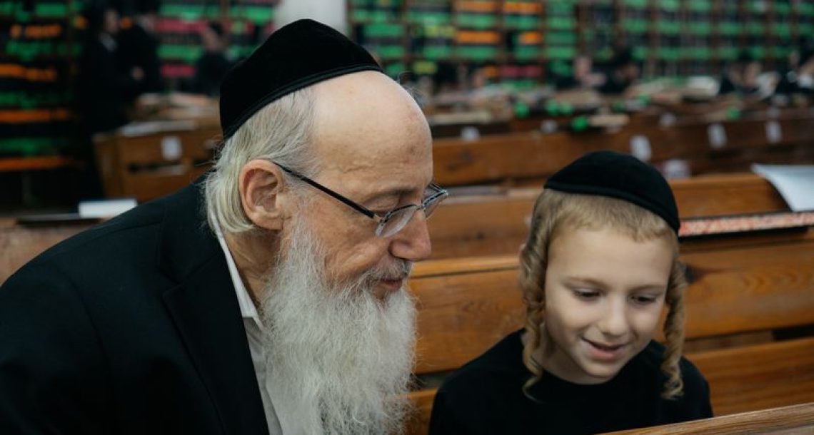 קיבוץ תשפ"ו • אומן הפכה ליהודית | אומן בעין העדשה גלריה #02 ◄